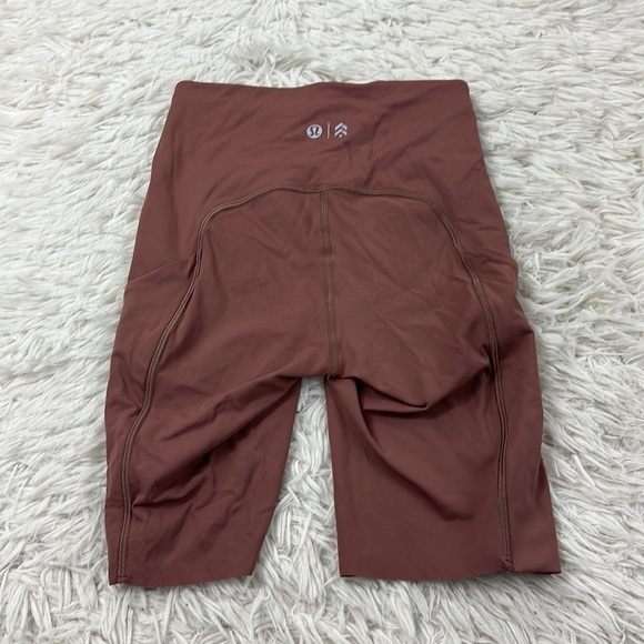 Lululemon Stronger as One High-Rise Short 8" *lululemon X Barrys Red Dust - Picture 7 of 7